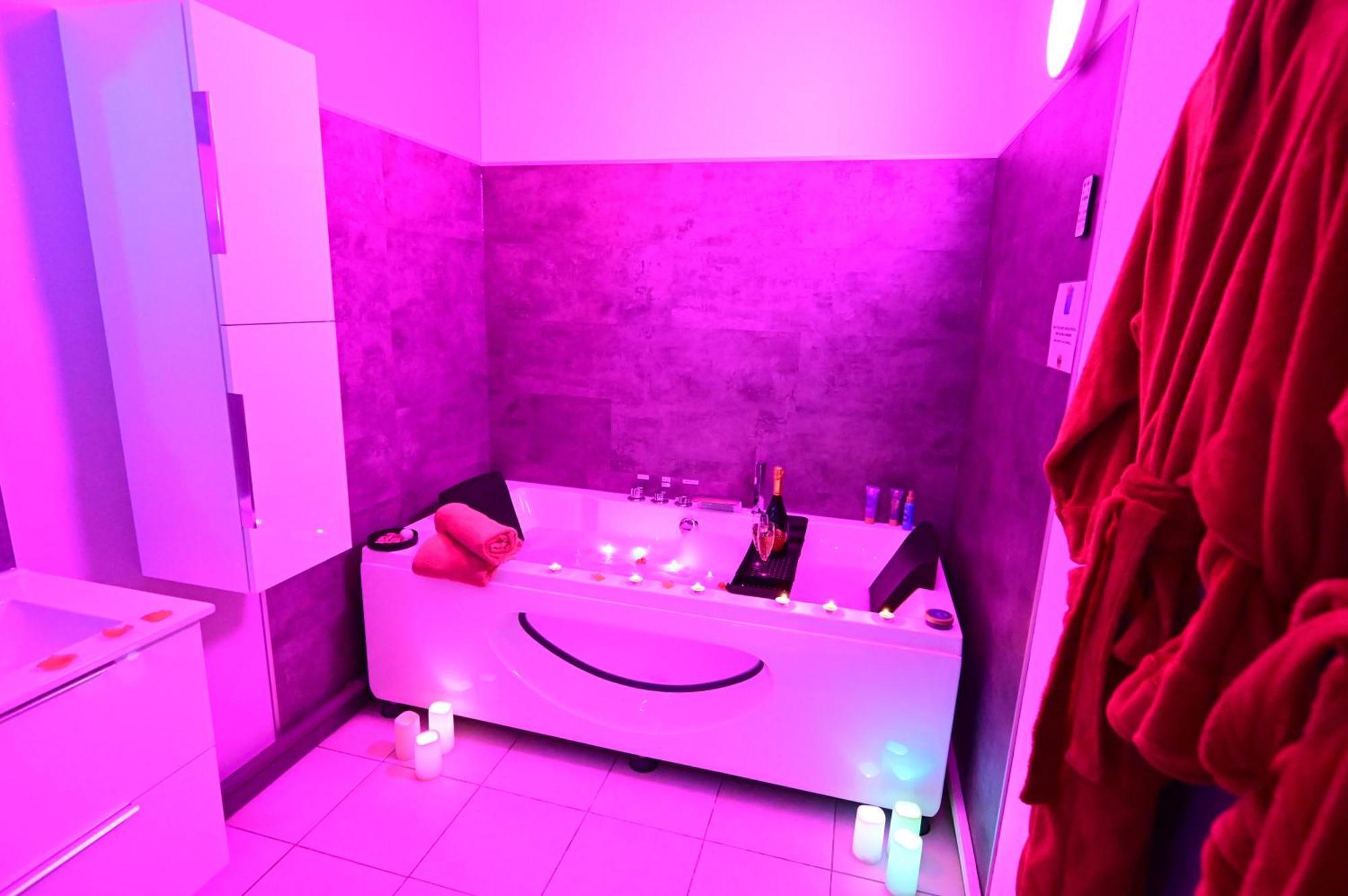 Love Room A Deux Pas De L'Ocean Avec Hammam, Sauna Et Bain A 2 :-) Biscarrosse Eksteriør billede