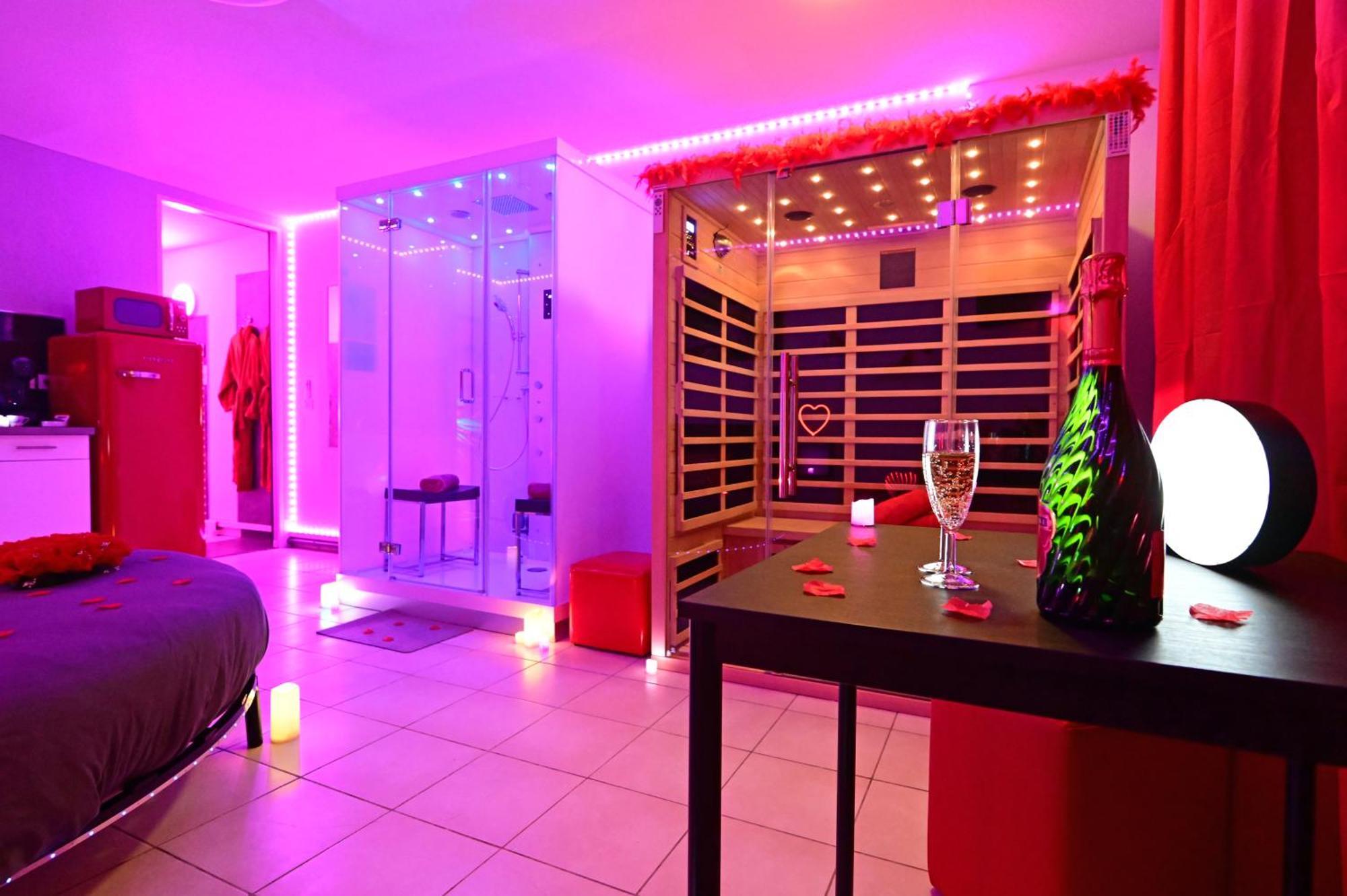 Love Room A Deux Pas De L'Ocean Avec Hammam, Sauna Et Bain A 2 :-) Biscarrosse Eksteriør billede