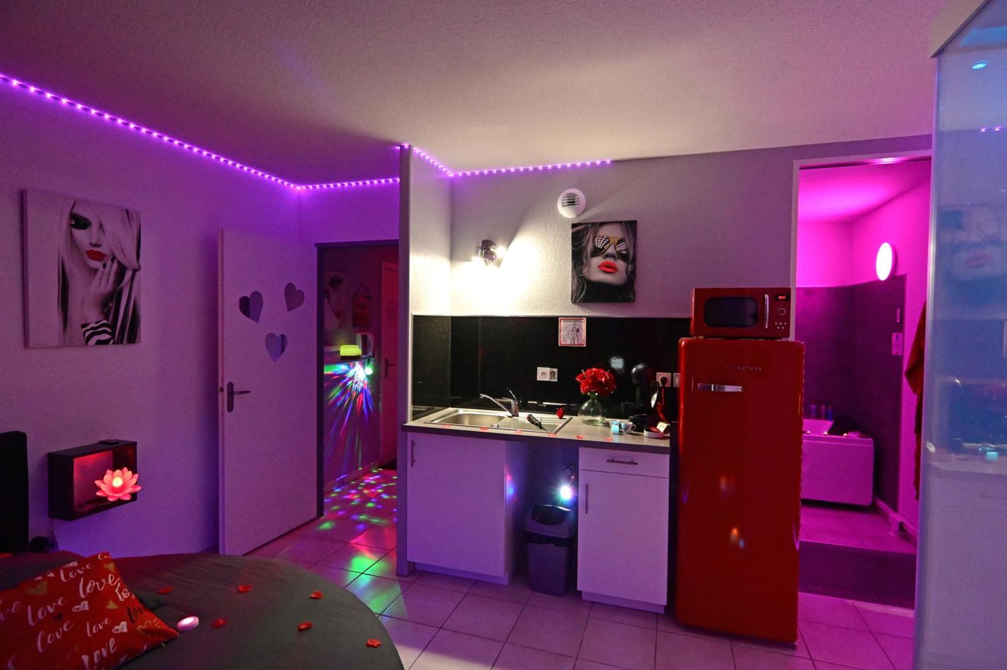 Love Room A Deux Pas De L'Ocean Avec Hammam, Sauna Et Bain A 2 :-) Biscarrosse Eksteriør billede