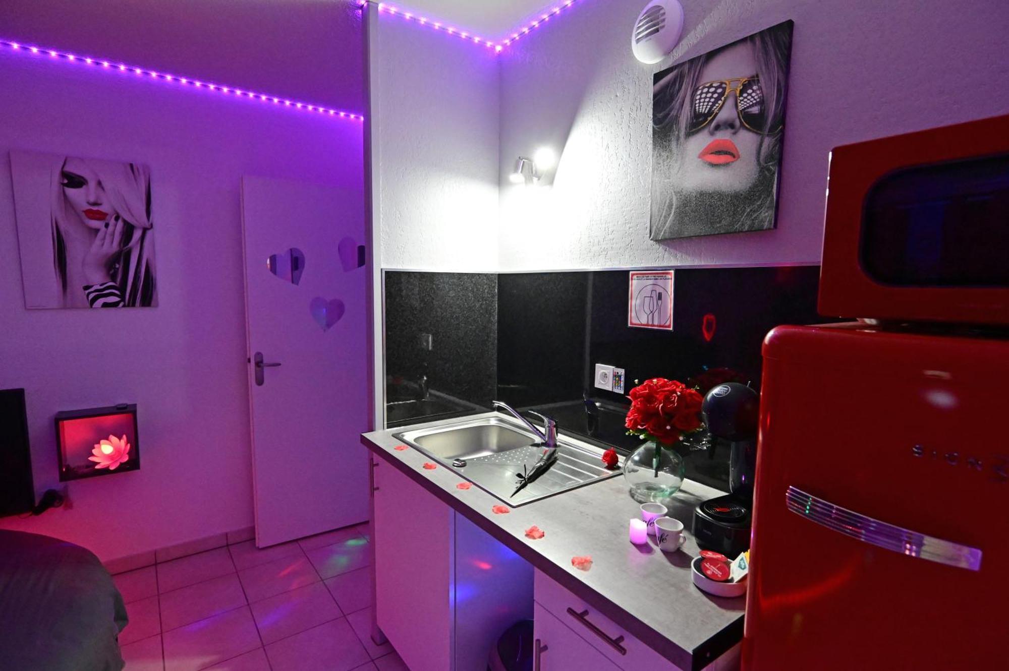 Love Room A Deux Pas De L'Ocean Avec Hammam, Sauna Et Bain A 2 :-) Biscarrosse Eksteriør billede