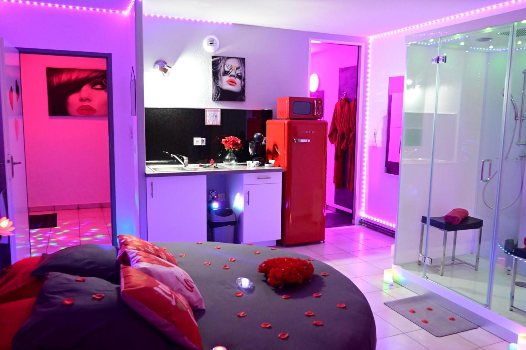 Love Room A Deux Pas De L'Ocean Avec Hammam, Sauna Et Bain A 2 :-) Biscarrosse Eksteriør billede