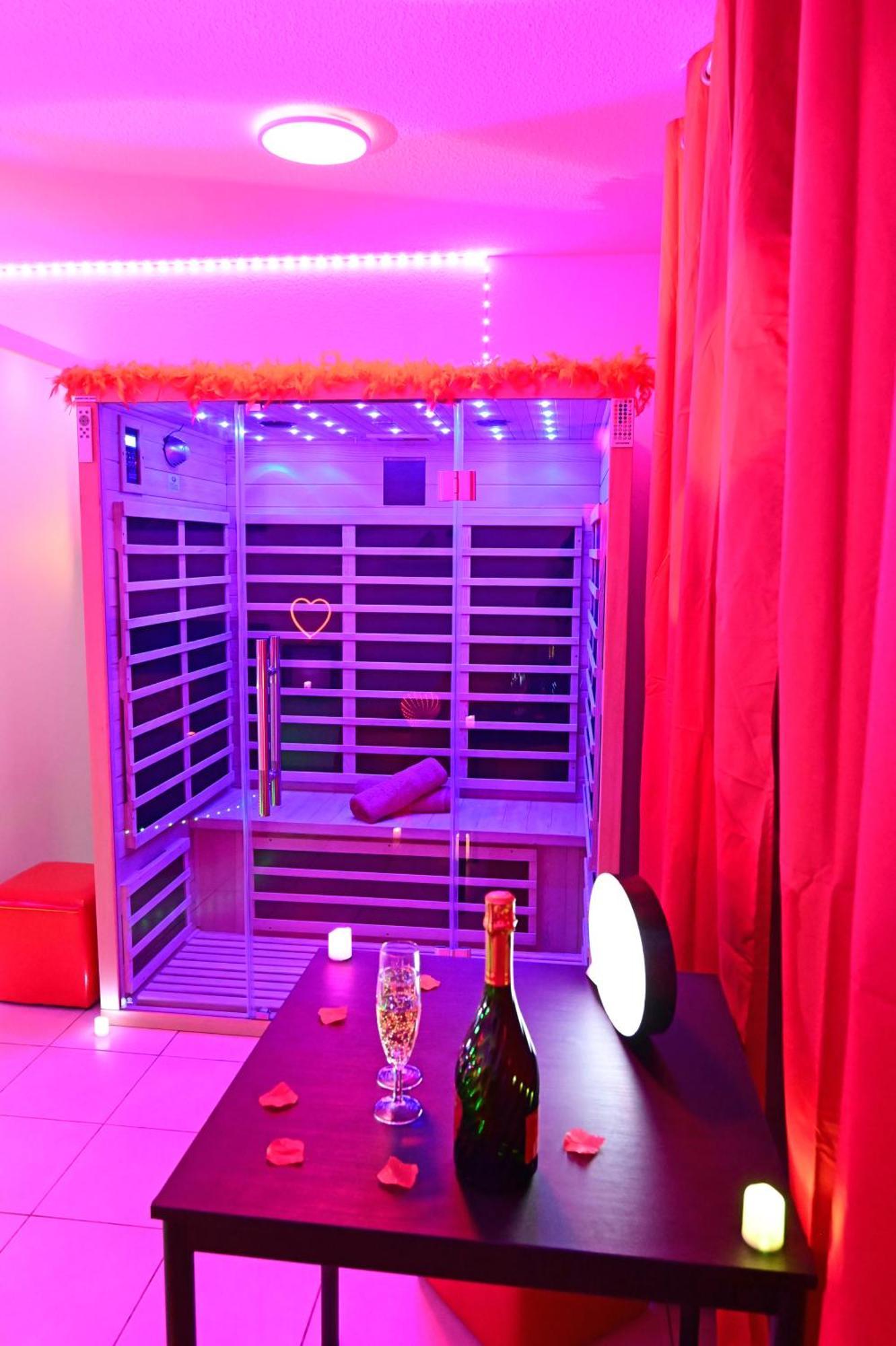 Love Room A Deux Pas De L'Ocean Avec Hammam, Sauna Et Bain A 2 :-) Biscarrosse Eksteriør billede