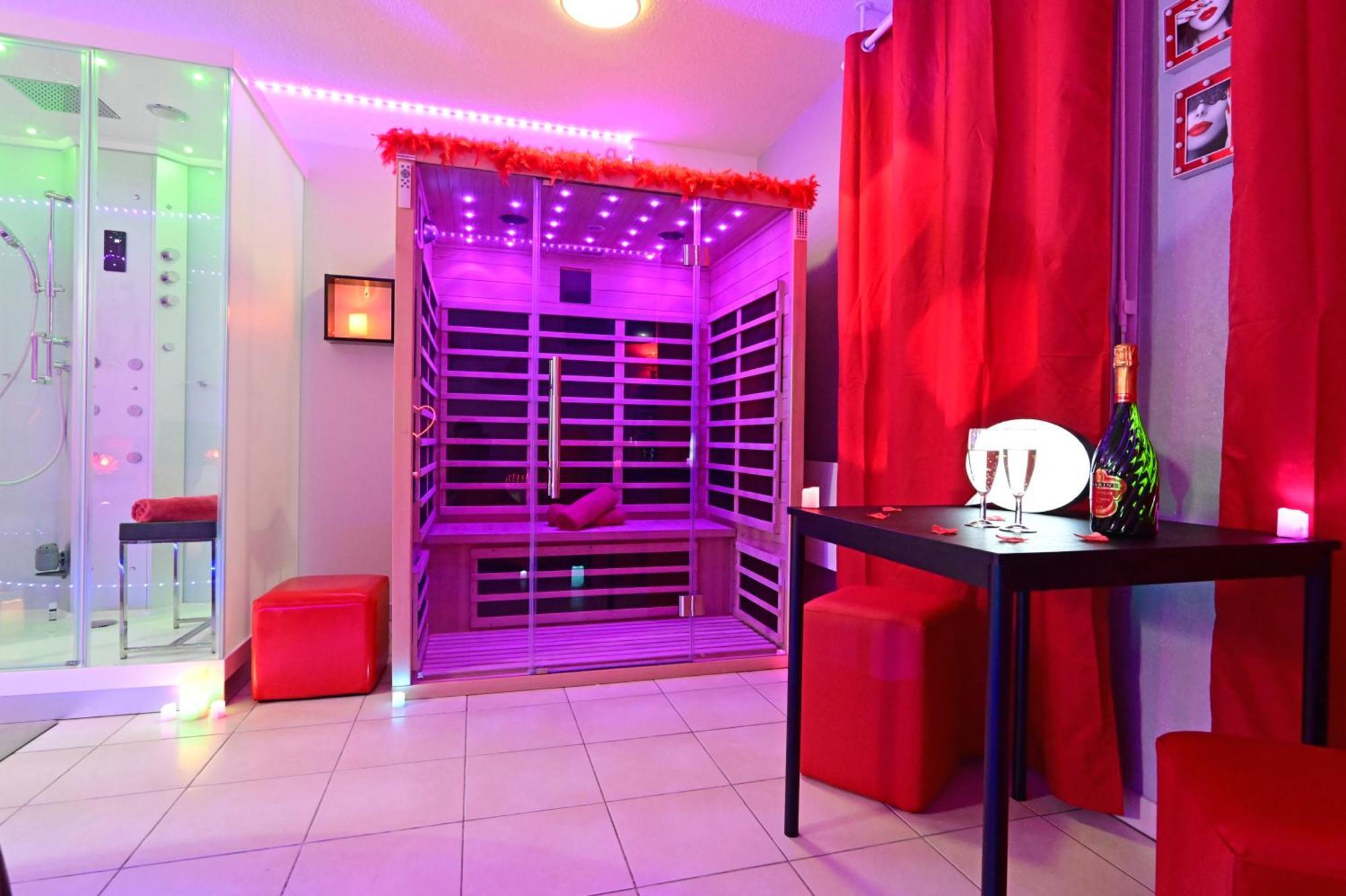 Love Room A Deux Pas De L'Ocean Avec Hammam, Sauna Et Bain A 2 :-) Biscarrosse Eksteriør billede