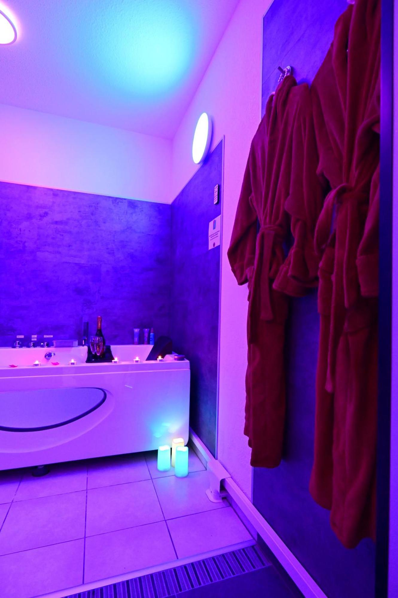 Love Room A Deux Pas De L'Ocean Avec Hammam, Sauna Et Bain A 2 :-) Biscarrosse Eksteriør billede